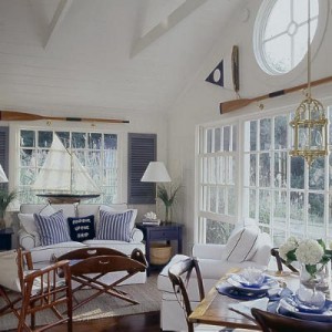 seaworthy-dining-room-l Love the oars in place of window treatments